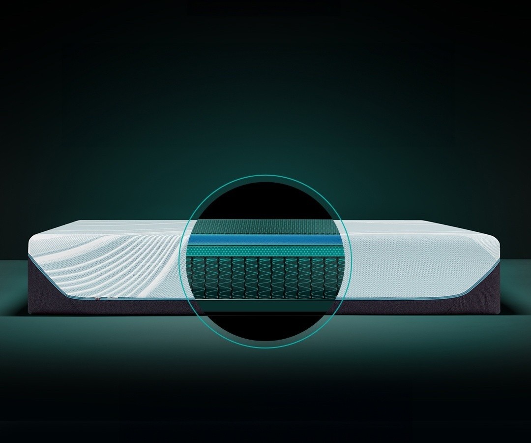 Adapt Hybrid mattress with a circle highlighting the inside layers and premium springs