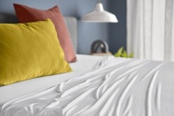 breeze_sheet_white_styled_room_yzcHCRM.original